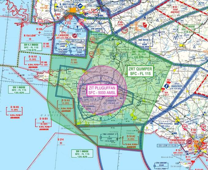 Carte OACI : zone interdite ZIT PLUGUFFAN et zone réglementée ZRT QUIMPER autour de Quimper